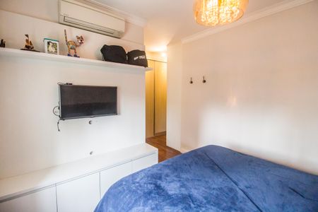 Apartamento à venda com 133m², 3 quartos e 2 vagas Apartamento à venda com 133m², 3 quartos e 2 vagasSuíte