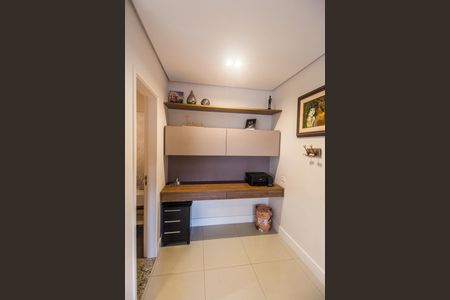 Apartamento à venda com 133m², 3 quartos e 2 vagas Apartamento à venda com 133m², 3 quartos e 2 vagasEscritório