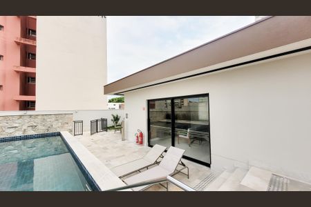 Apartamento à venda com 46m², 1 quarto e 1 vaga Apartamento à venda com 46m², 1 quarto e 1 vagaÁrea comum - Piscina