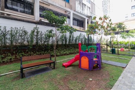 Studio à venda com 26m², 1 quarto e sem vaga Studio à venda com 26m², 1 quarto e sem vagaÁrea comum - Playground