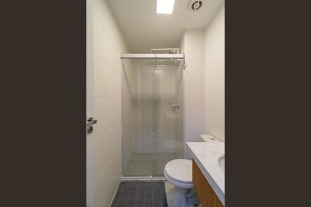 Banheiro de kitnet/studio à venda com 1 quarto, 26m² em Barra Funda, São Paulo