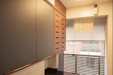 Apartamento para alugar com 64m², 2 quartos e 1 vagaÁrea de Serviço