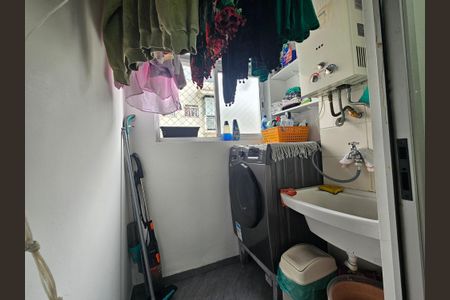 Apartamento à venda com 64m², 3 quartos e 1 vaga Apartamento à venda com 64m², 3 quartos e 1 vagaÁrea de Serviço