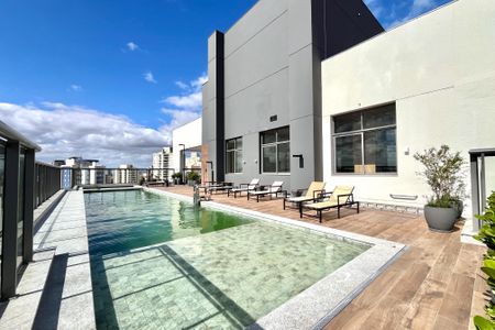 Studio à venda com 24m², 1 quarto e sem vagaÁrea comum - Piscina
