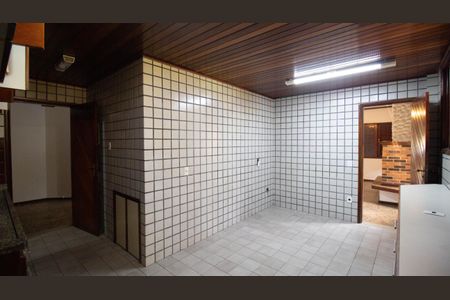 Casa de condomínio à venda com 333m², 5 quartos e 5 vagasCozinha