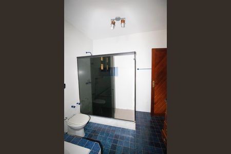 Casa de condomínio à venda com 333m², 5 quartos e 5 vagasBanheiro 2