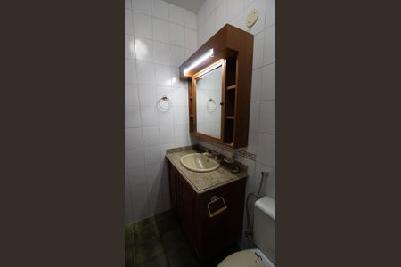 Casa de condomínio à venda com 333m², 5 quartos e 5 vagasBanheiro 3