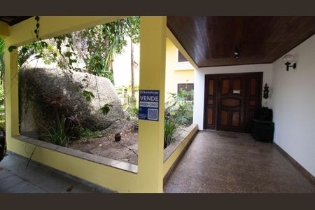 Casa de condomínio à venda com 333m², 5 quartos e 5 vagasPlaquinha