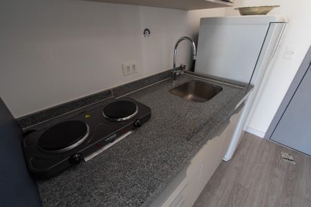 Studio à venda com 27m², 1 quarto e sem vaga Studio à venda com 27m², 1 quarto e sem vagaCozinha