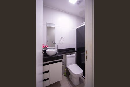 Banheiro Social de apartamento para alugar com 2 quartos, 50m² em Trindade, São Gonçalo