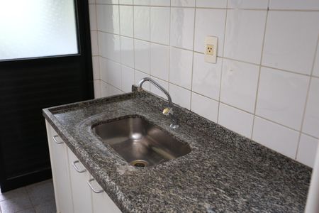 Apartamento à venda com 58m², 2 quartos e 2 vagasCozinha