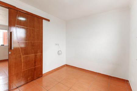 Quarto 1 de apartamento para alugar com 2 quartos, 50m² em Jardim Nair, São Paulo