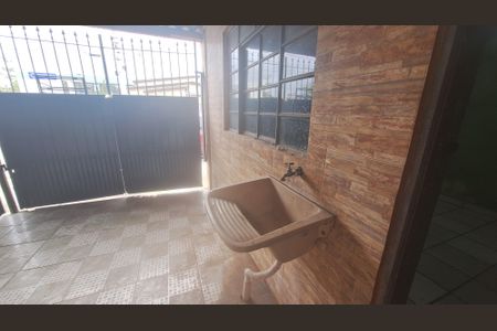 Casa para alugar com 75m², 1 quarto e 1 vagaÁrea de Serviço