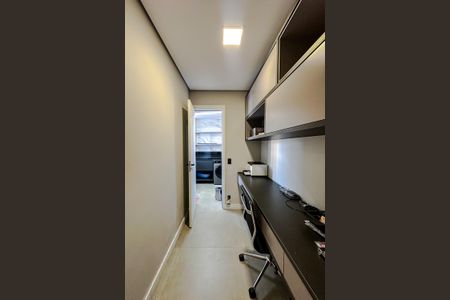 Apartamento à venda com 159m², 3 quartos e 2 vagasEscritório