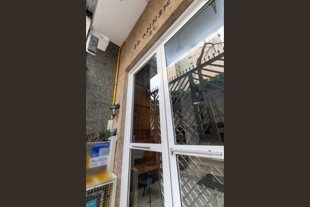 Studio à venda com 37m², 1 quarto e sem vaga Studio à venda com 37m², 1 quarto e sem vagaFachada