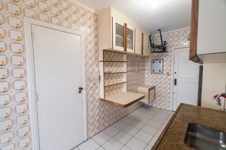 Apartamento à venda com 101m², 3 quartos e 2 vagasCozinha