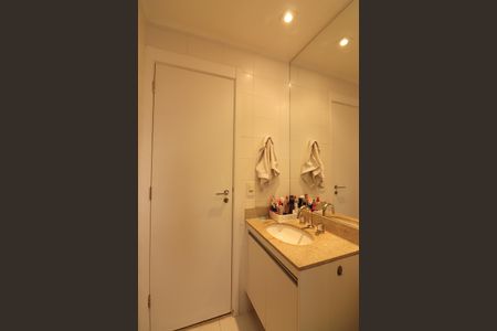 Apartamento à venda com 147m², 3 quartos e 2 vagasSuíte 3 Banheiro