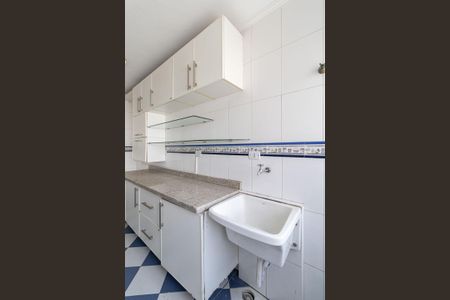 Apartamento à venda com 100m², 2 quartos e 2 vagas Apartamento à venda com 100m², 2 quartos e 2 vagasCozinha e Área de Serviço