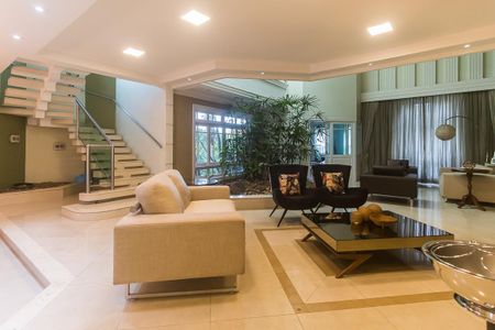 Casa para alugar com 1004m², 5 quartos e 10 vagas Casa para alugar com 1004m², 5 quartos e 10 vagasSala