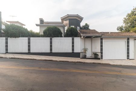 Casa para alugar com 1004m², 5 quartos e 10 vagas Casa para alugar com 1004m², 5 quartos e 10 vagasFachada