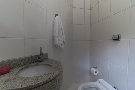 Casa para alugar com 1004m², 5 quartos e 10 vagas Casa para alugar com 1004m², 5 quartos e 10 vagasBanheiro de Serviço