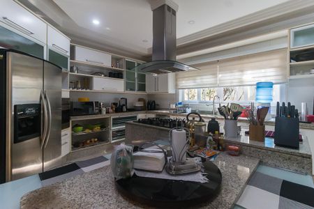 Casa para alugar com 1004m², 5 quartos e 10 vagas Casa para alugar com 1004m², 5 quartos e 10 vagasCozinha