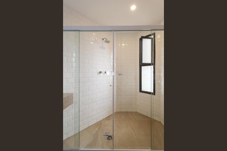 Apartamento à venda com 82m², 1 quarto e 2 vagasBanheiro da Suíte