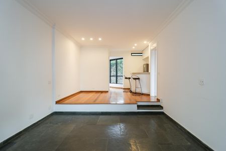 Sala de apartamento à venda com 1 quarto, 82m² em Vila Suzana, São Paulo