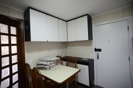 Apartamento para alugar com 110m², 3 quartos e 2 vagasCozinha