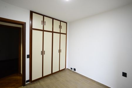 Apartamento para alugar com 110m², 3 quartos e 2 vagasQuarto 2