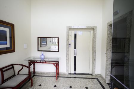 Apartamento para alugar com 110m², 3 quartos e 2 vagasHall de Entrada