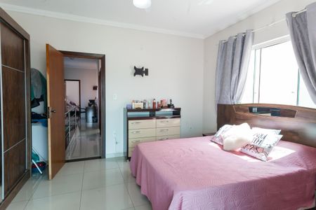 Casa à venda com 178m², 3 quartos e 2 vagasQuarto 3