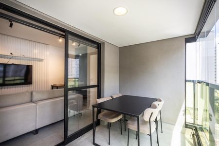 Apartamento para alugar com 45m², 1 quarto e 1 vagaVaranda