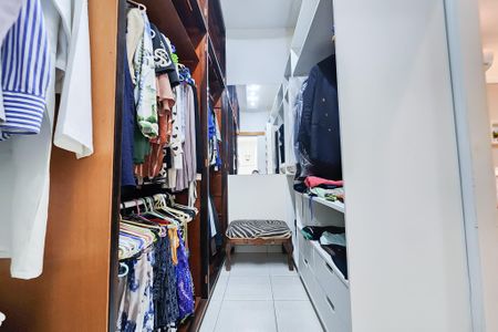 Apartamento para alugar com 270m², 4 quartos e 2 vagasCloset da Suíte 2