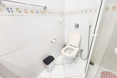 Apartamento para alugar com 270m², 4 quartos e 2 vagasBanheiro Social