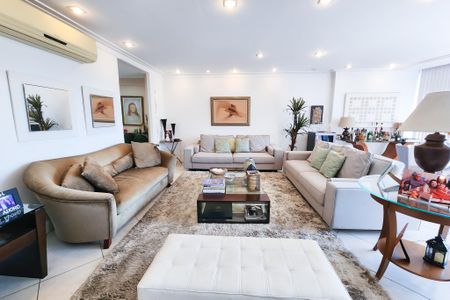 Apartamento para alugar com 270m², 4 quartos e 2 vagasSala