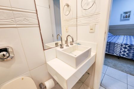 Apartamento para alugar com 270m², 4 quartos e 2 vagasBanheiro da Suíte 1