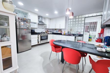 Apartamento para alugar com 270m², 4 quartos e 2 vagasCozinha