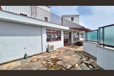 Apartamento à venda com 328m², 3 quartos e 3 vagasCobertura