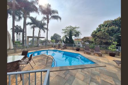 Apartamento à venda com 328m², 3 quartos e 3 vagasÁrea comum - Piscina