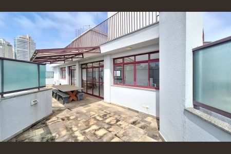 Apartamento à venda com 328m², 3 quartos e 3 vagasCobertura