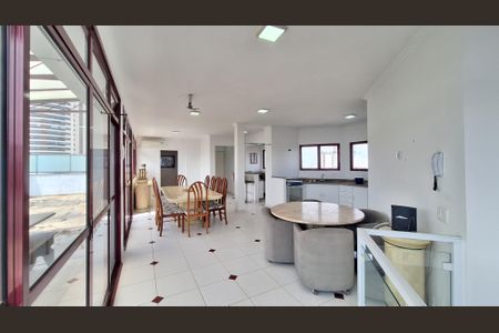 Apartamento à venda com 328m², 3 quartos e 3 vagasÁrea gourmet