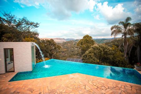 Casa à venda com 500m², 5 quartos e 6 vagasPiscina