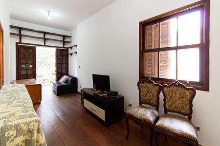 Casa à venda com 309m², 4 quartos e 3 vagasSuíte 2