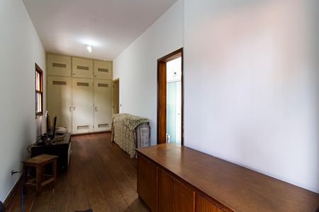 Casa à venda com 309m², 4 quartos e 3 vagasSuíte 2