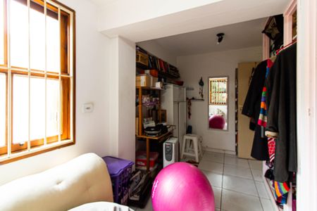 Casa à venda com 309m², 4 quartos e 3 vagasEdícula - Quarto