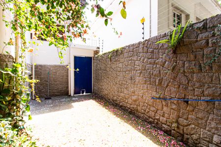 Casa à venda com 309m², 4 quartos e 3 vagasÁrea externa - Garagem