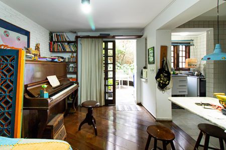 Casa à venda com 309m², 4 quartos e 3 vagasEdícula