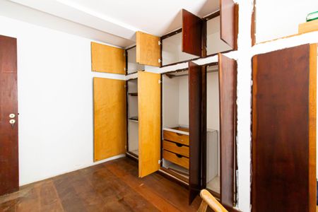 Casa à venda com 309m², 4 quartos e 3 vagasSuíte 3