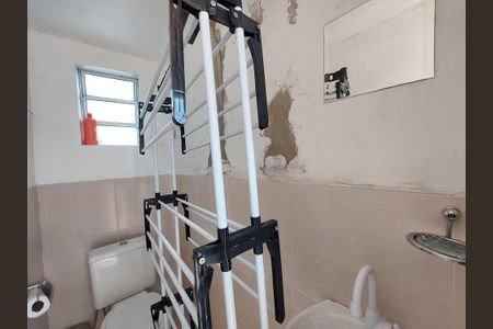 Casa à venda com 196m², 3 quartos e 1 vaga Casa à venda com 196m², 3 quartos e 1 vagaBanheiro na Área de Lazer